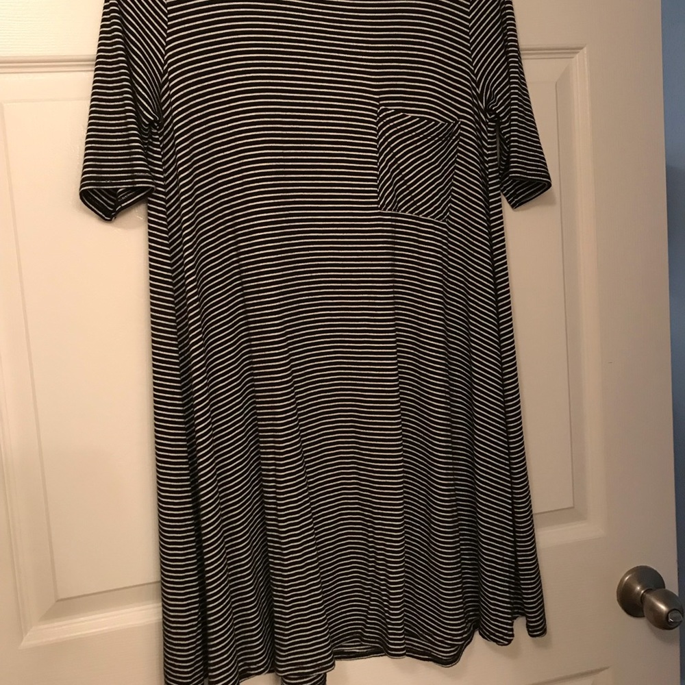 Striped Keyhole T-shirt Dress